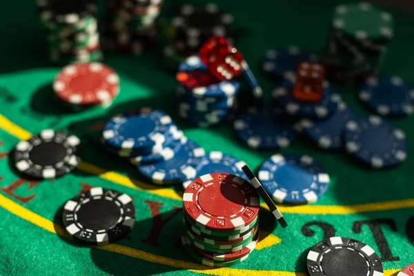 wedebos Round-led table rhythm